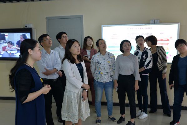 共青团扬州市委一行到国贸中心调研群团服务工作