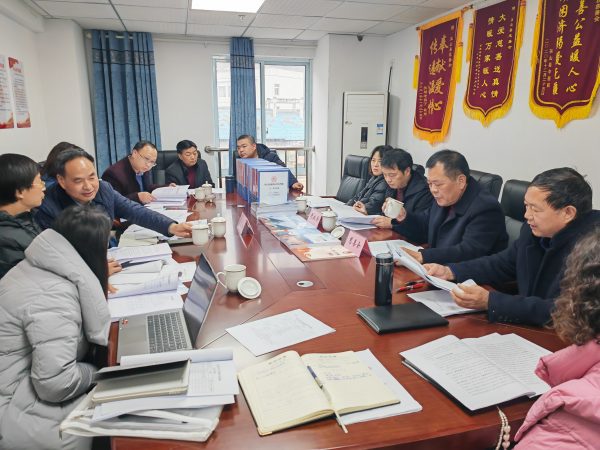 巴渝公益组织专家对巫山县慈善会进行评估